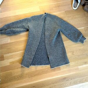 Herringbone tan and black heavy cardigan